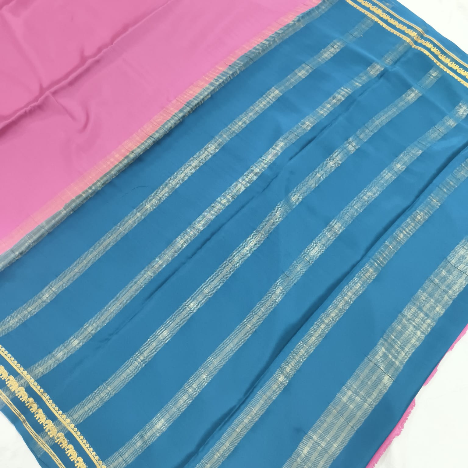 Pure Mysore Crepe Silk Saree – Onion Pink with Peacock Blue Contrast