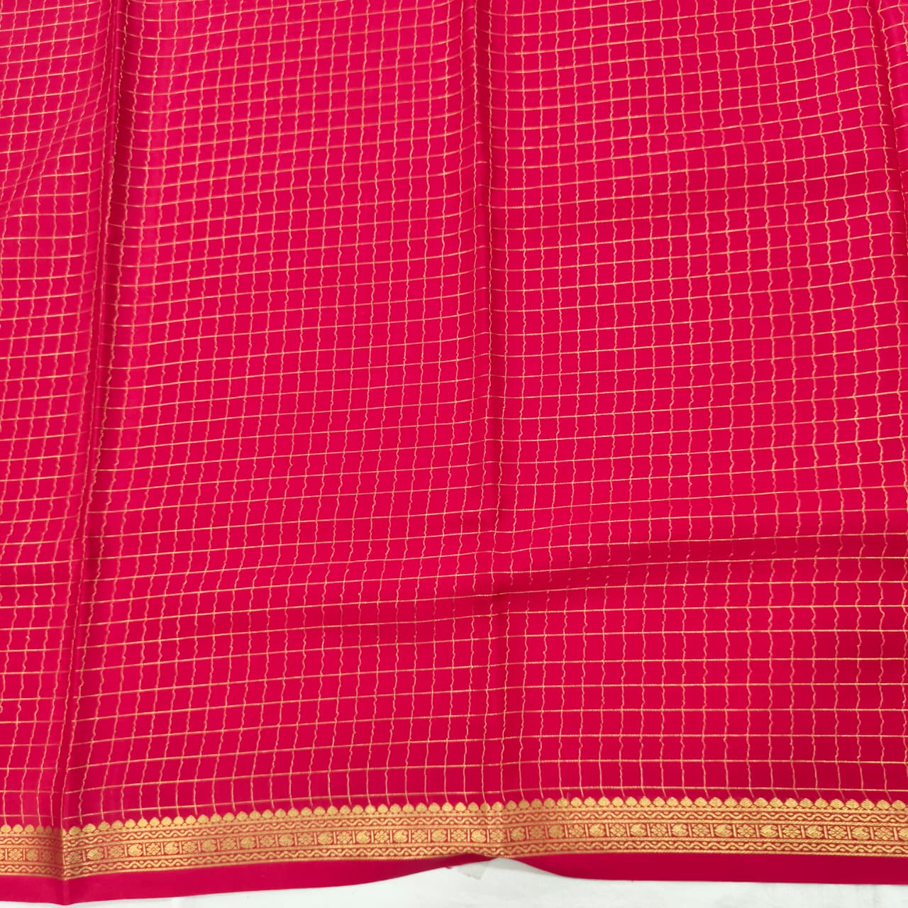 Pure Mysore Crepe Silk Saree – Rani Pink with Small Checks