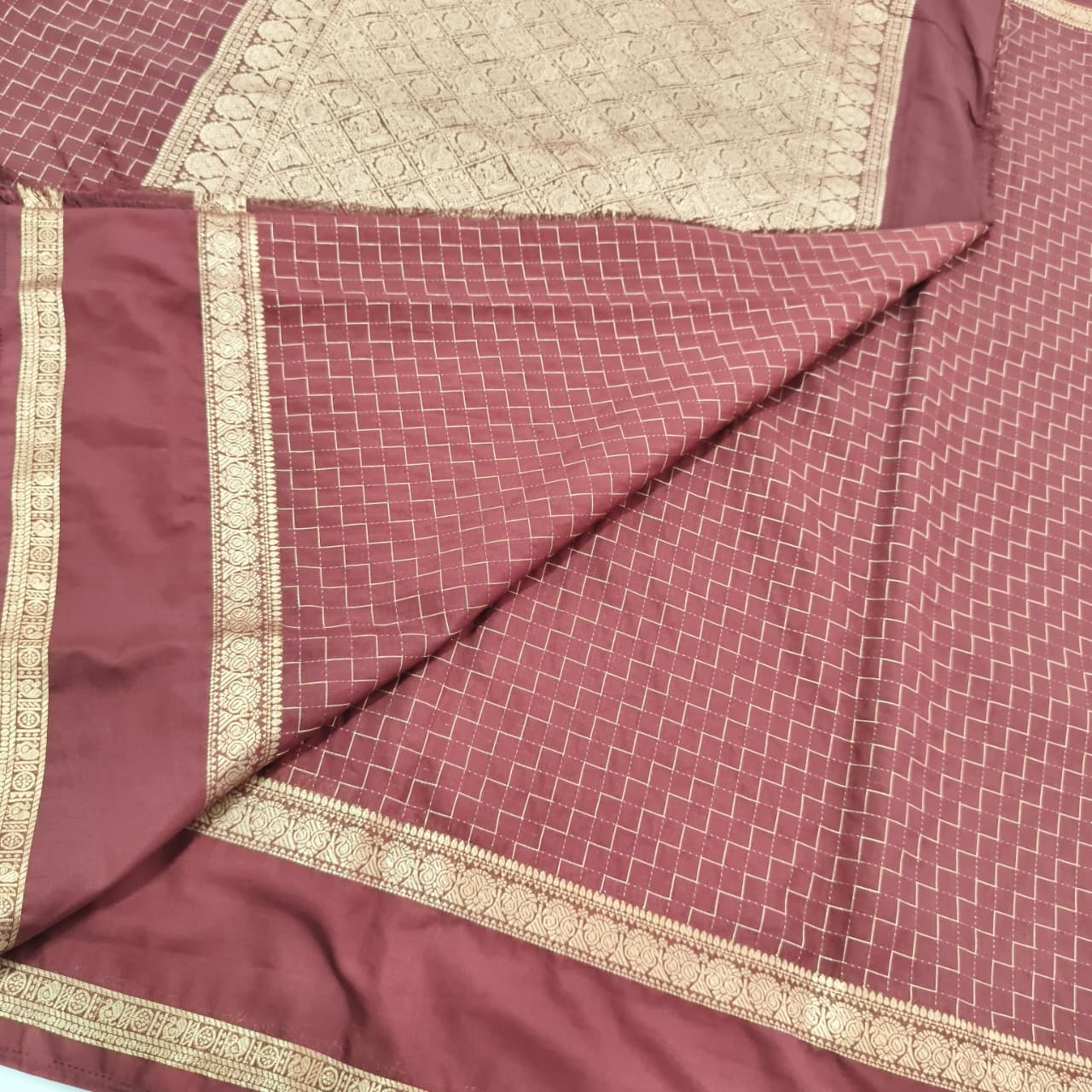 Viscose Crepe Saree- Brown