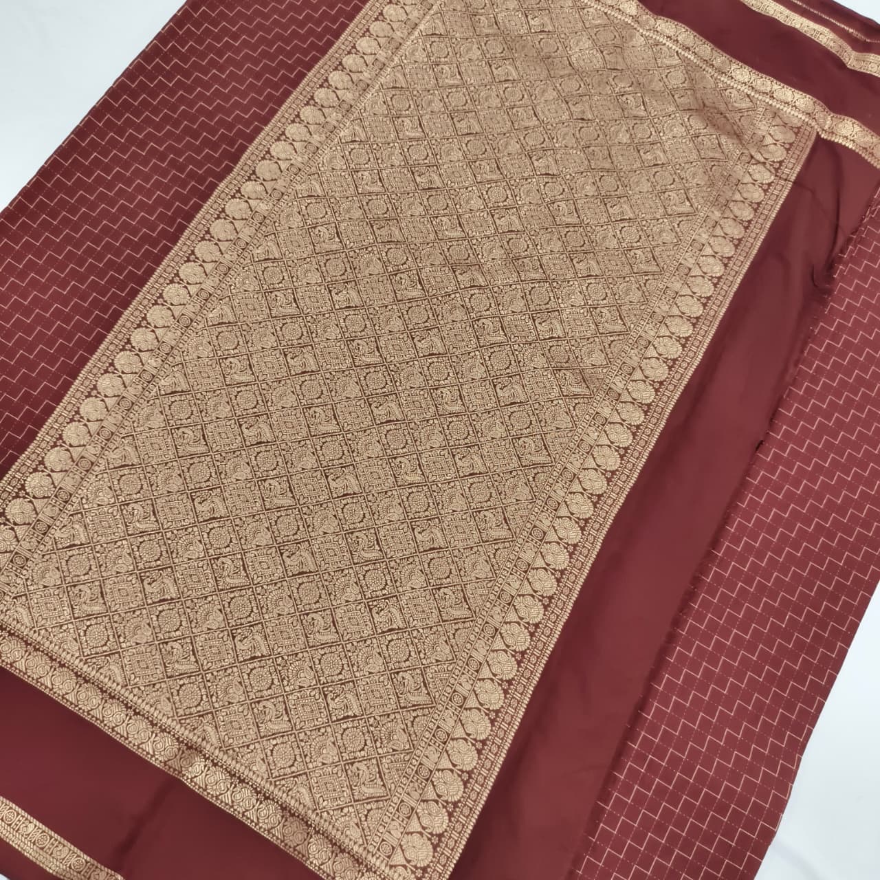 Viscose Crepe Saree- Brown