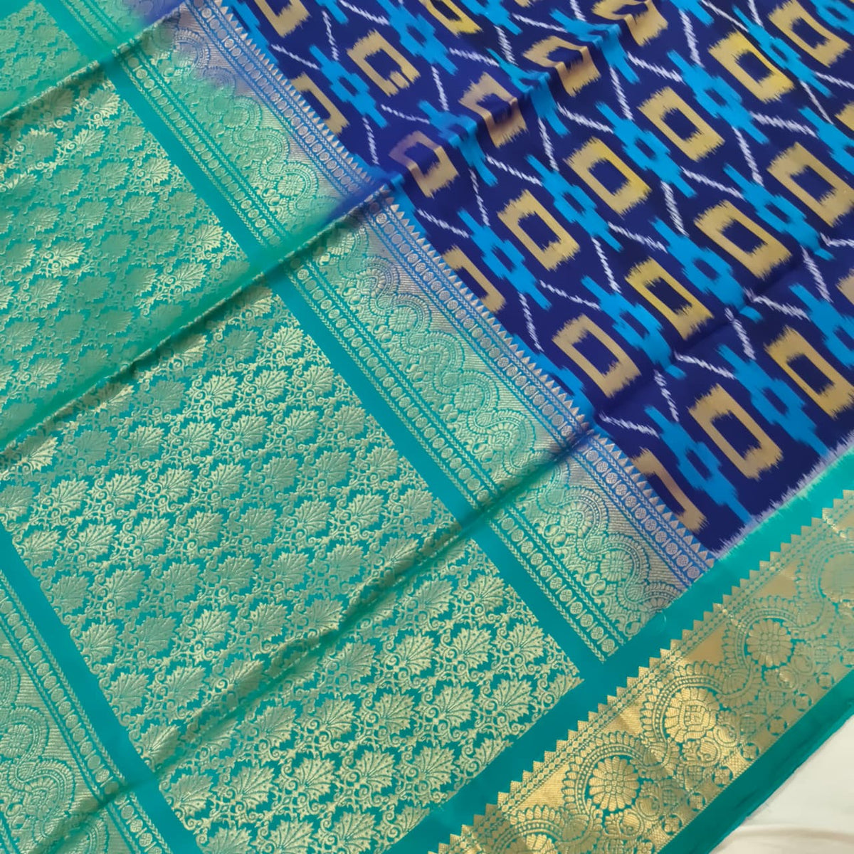 Pochampally Pure Soft Silk Saree – Royal Blue and Light Blue Contrast