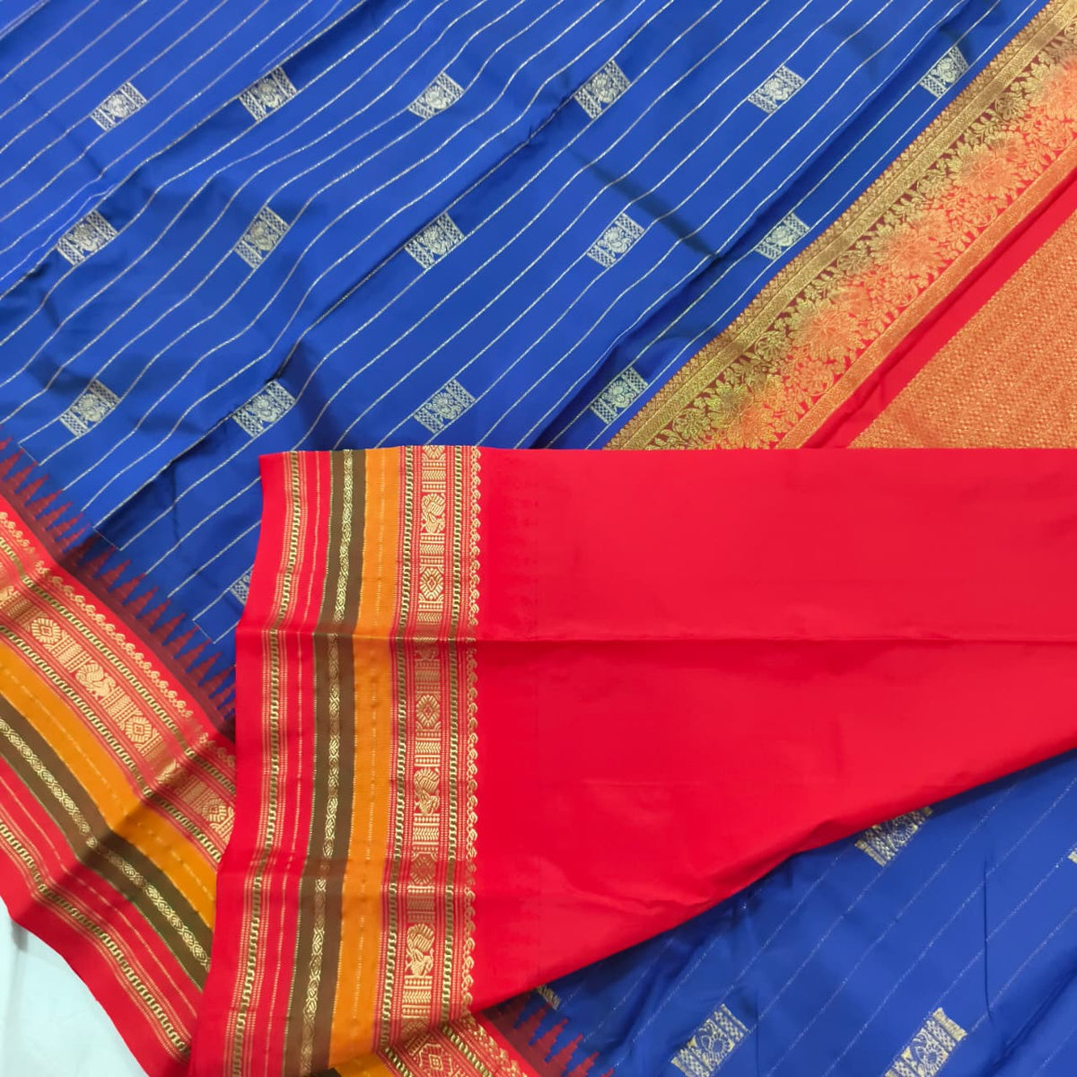 Gadwal Pure Silk Saree – Royal Blue and Red Contrast