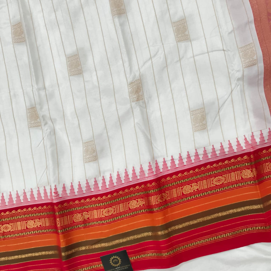 Gadwal Pure Silk Saree – White and Red Contrast