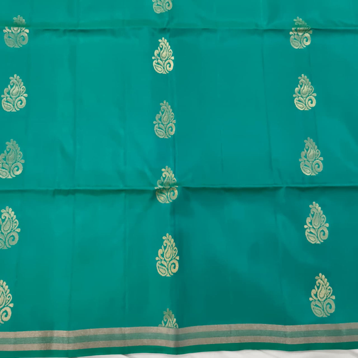 Pure Kanchi Soft Silk Saree – Rama Green and Magenta
