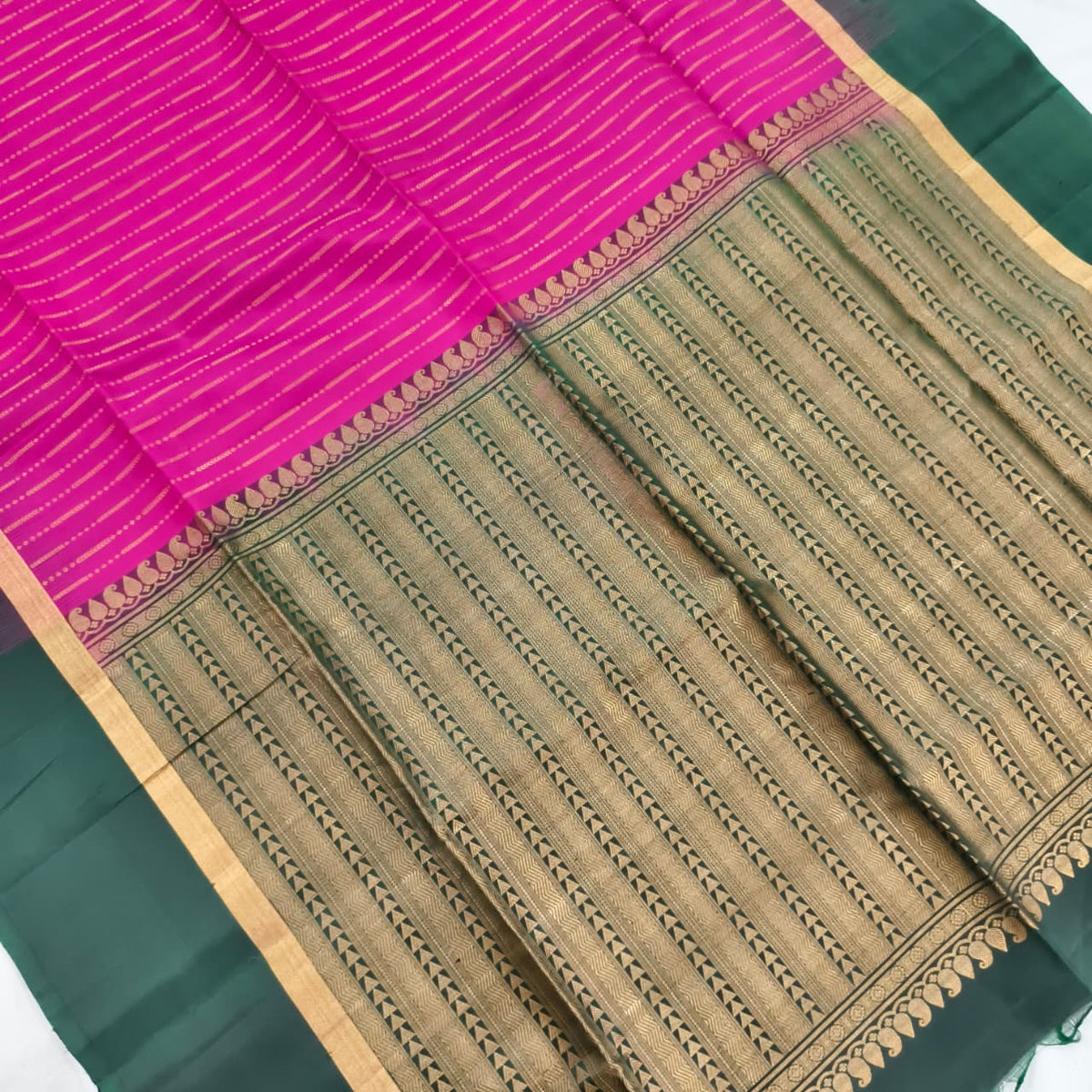 Pure Kanchi Soft Silk Saree – Rani Pink and Bottle Green Contrast