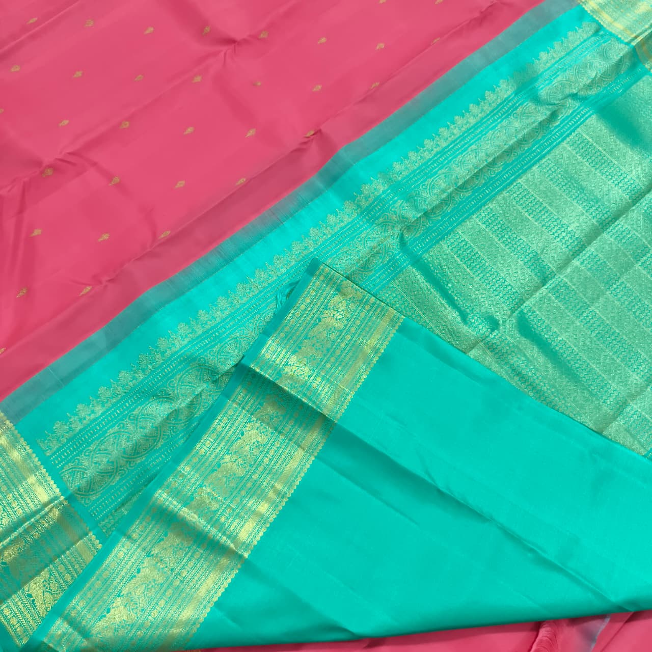 Pure Kanchipuram Handloom Silk Saree- Pink and Rexona Green