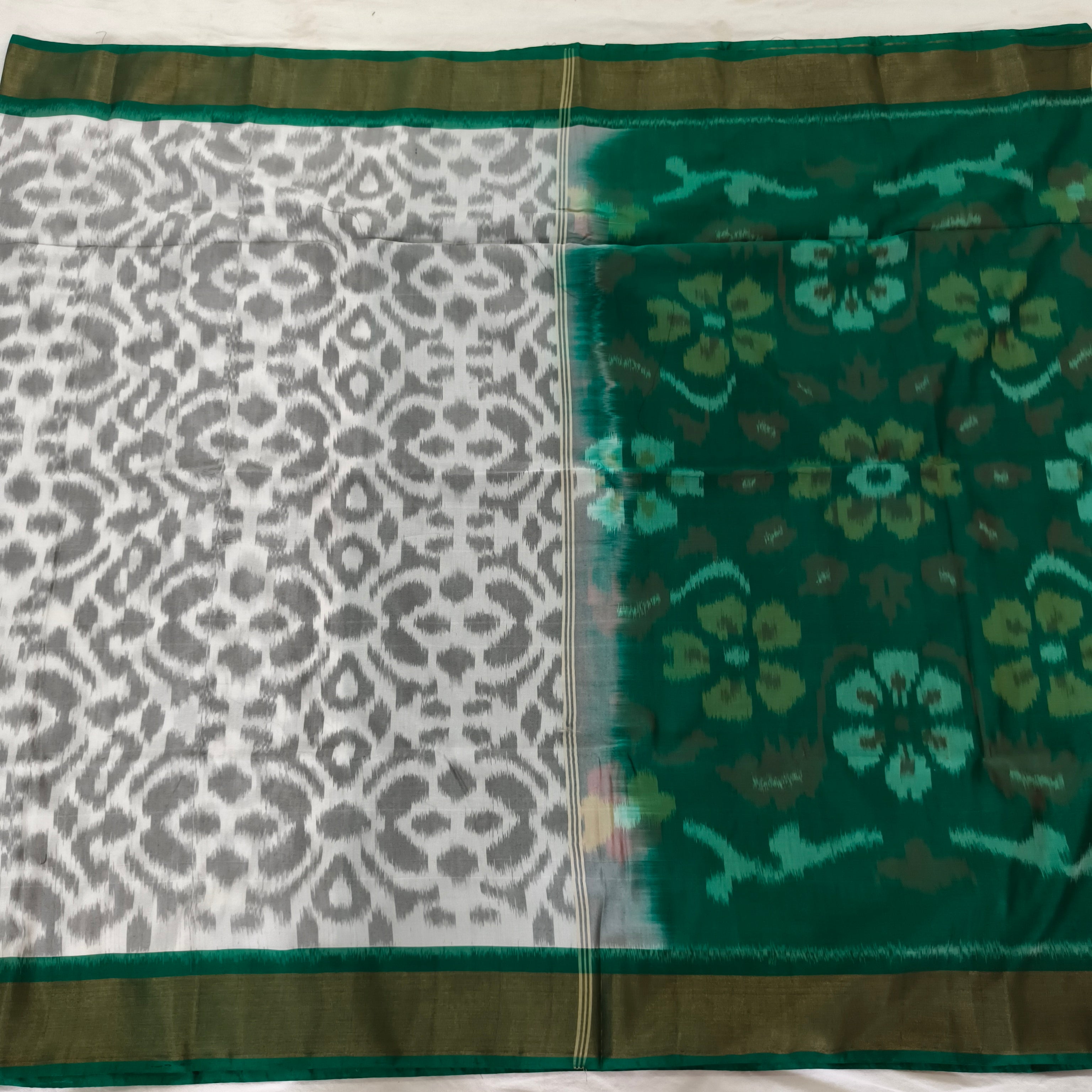 Silk Cotton Saree – White and Green